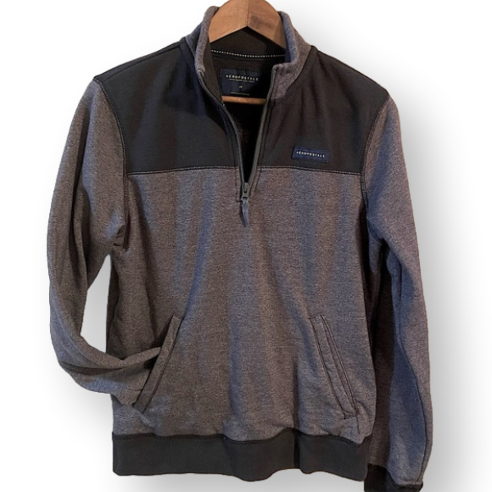🎈$5 add on| 𝅺 Aeropostale Men’s Zip Top. Small